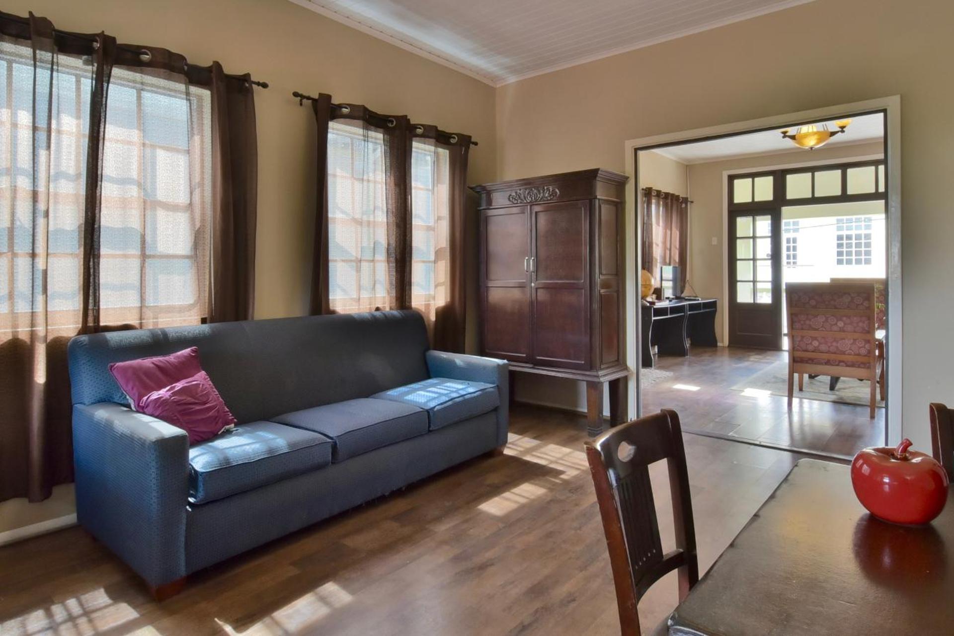 Pista Q hostel and apartments