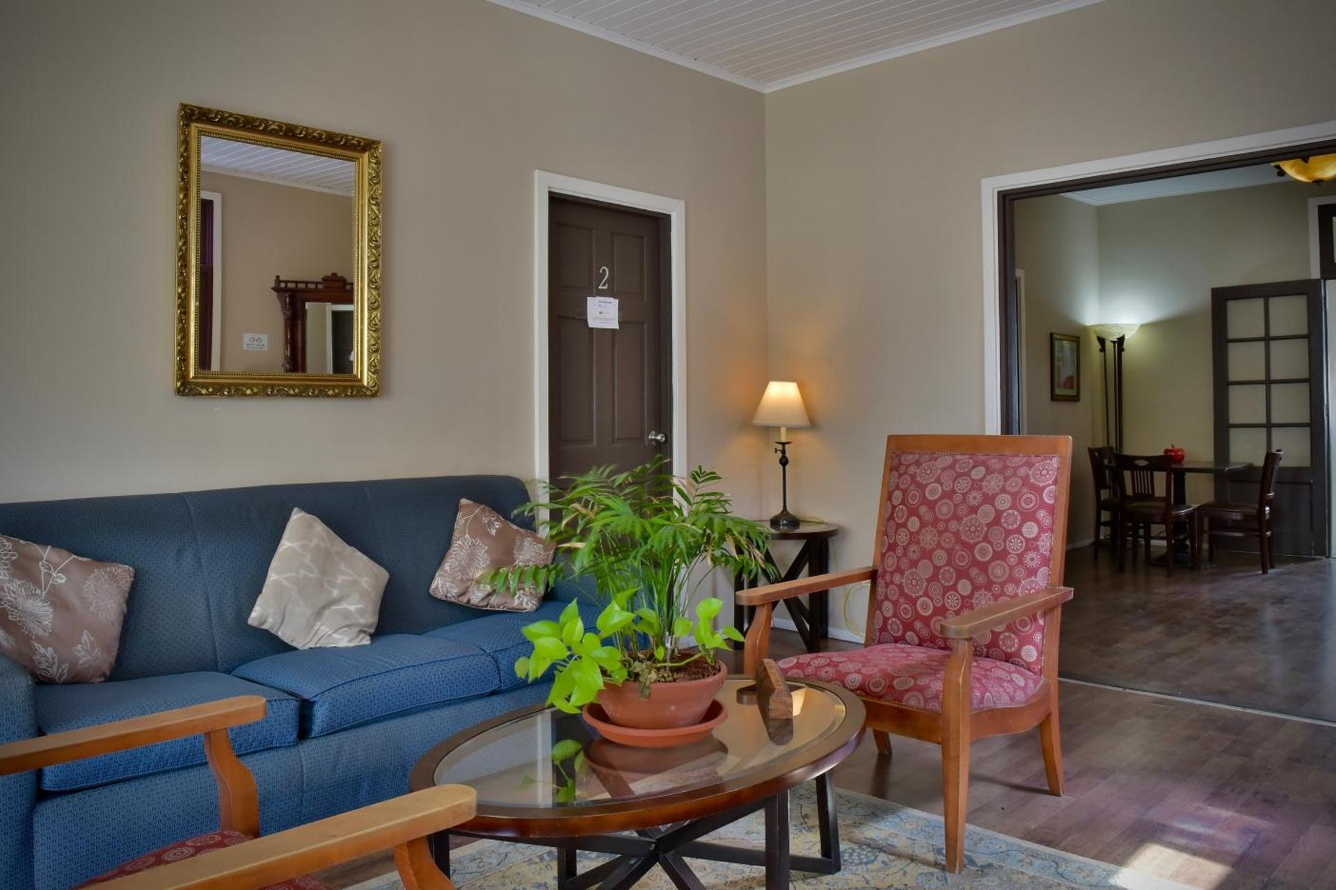 Pista Q hostel and apartments